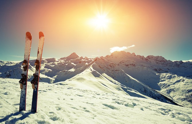 Kış sporları ve yoga Snowboard ve kayakçılar için  yoga pozu manşet