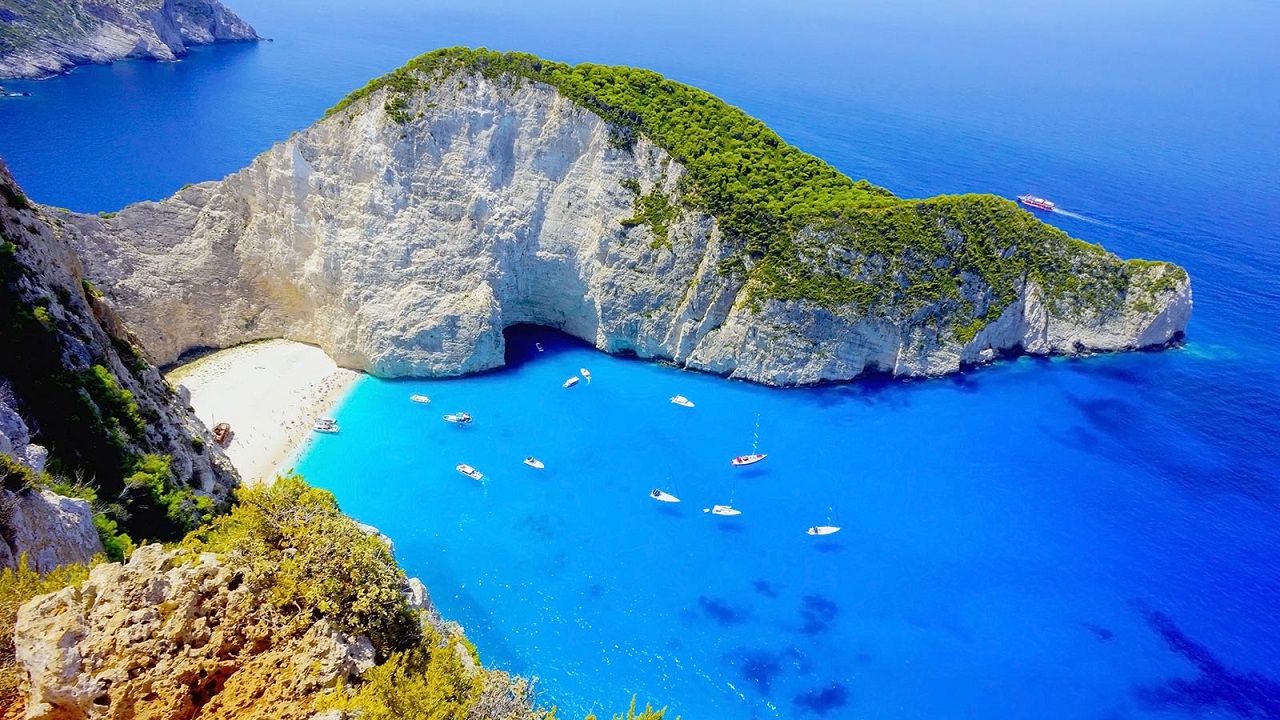 Seyahat uzmanlarına göre en güzel 18 Yunan adası Uplifers