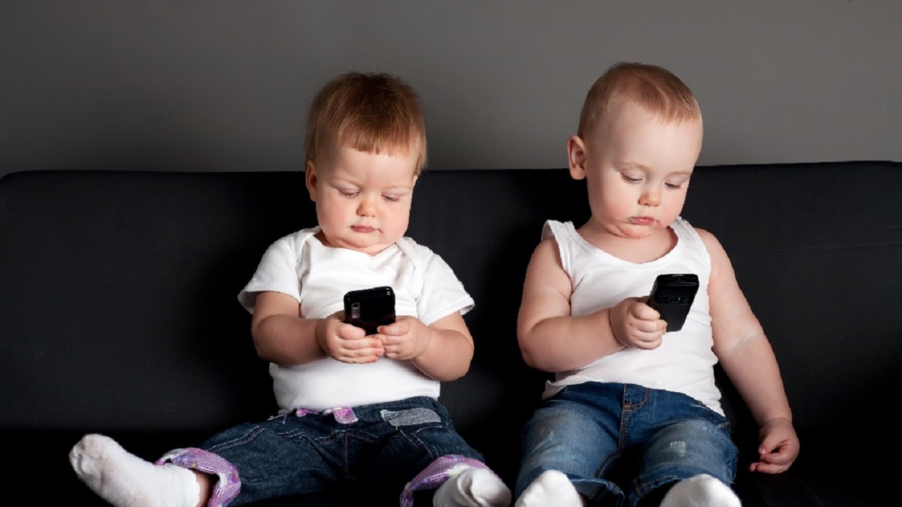 bebek akilli telefon