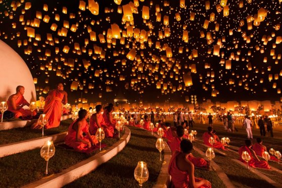 Yi Peng Lantern Festival 2012 by Ng Chai Hock